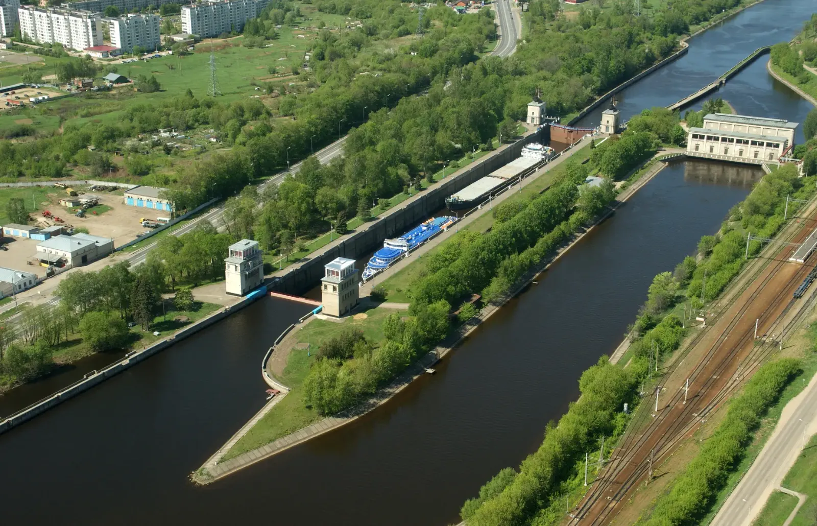 Канал имени Москвы и шлюзы у Дмитрова
